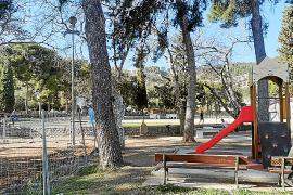 El parc infantil, pendent també de ser reformat.