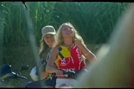 [VÍDEO] Maria Hein i Mushkaa publiquen 'Temps', una cançó sobre el desamor i la fragilitat de les relacions