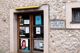 PAC de Pollença: el mateix metge que acabava d'atendre uns turistes en anglès li diu a una pacient que li parli en castellà