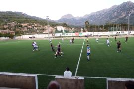 Dos gols de Plomer donen la primera victòria de la temporada al Sóller front l'Alcúdia (2-0)