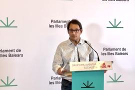 El PSIB demana a Prohens que rectifiqui i destaca «l’exemple de dignitat de la comunitat educativa plantant-se davant la segregació»