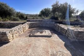 Finalitza el projecte de restauració de la Basílica de Son Peretó, que ha localitzat nous mosaics i tombes paleocristianes