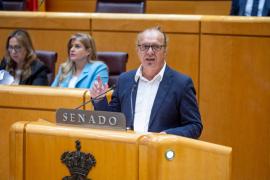 El senador Juanjo Ferrer denuncia els «atacs frontals» de PP i VOX a la llengua i manifesta «ple suport» a la comunitat educativa
