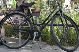 Alumnes, professors i treballadors debaten propostes per millorar la mobilitat al campus de la UIB