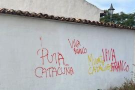 Apareixen pintades franquistes, catalanòfobes i d'amenaces de mort a Santa Maria