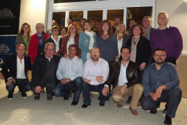 El portaveu del PI al Consell de Mallorca, Antoni Pastor, a l'esquerra de la imatge.