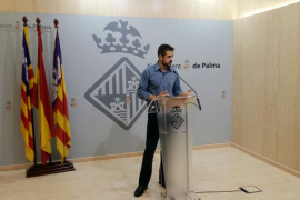 El regidor Adrián García.