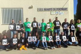 Docents de l’IES Quartó de Portmany se sumen al moviment per l’escola en Català
