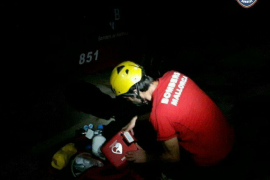 Els bombers rescaten un home de 86 anys al Barranc