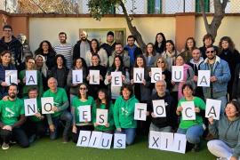 Els docents del Pius XII també diuen «la llengua no es toca»