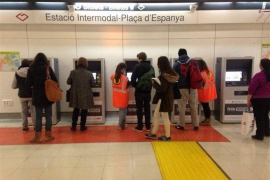 Desenes de trajectes de SFM, sense servei aquest dilluns per la vaga de treballadors.