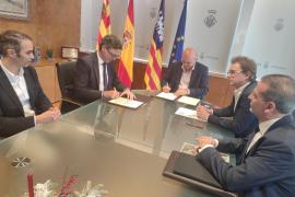 Govern i Consell d'Eivissa signen el conveni per a construir el CentreBit Eivissa