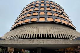 El Tribunal Constitucional examina aquest dimarts el recurs de l'OCB contra la supressió del requisit del català a la Sanitat