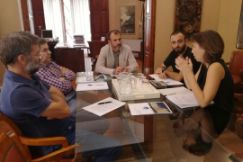 EL GOB s'ha reunit amb Biel Barceló per presentar-li les propostes ecologistes en relació als aspectes més preocupants de la qüestió turística.