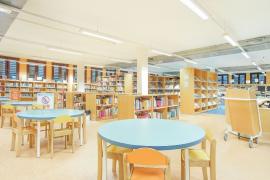 La Biblioteca Pública de Palma Can Sales inaugura un espai de llibres en ucraïnès