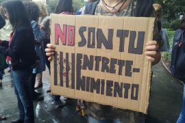 Imatge de la concentració de PACMA d’aquesta dissabte.