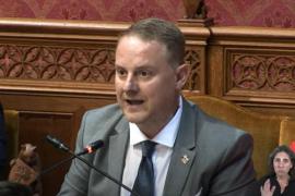 VOX reconeix que l'entrenador de la UE Petra va ser expulsat per parlar en català i desmunta el discurs del Govern