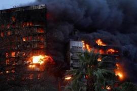 Incendi a un edifici de València: quatre morts, 19 desapareguts i 13 ferits