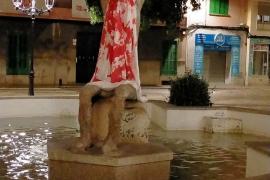 Mallorca sagna per Palestina: escultures d'arreu de l'illa es desperten amb missatges en solidaritat amb els palestins