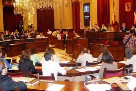 Declaració institucional del Parlament a favor de mantenir l'horari d'estiu