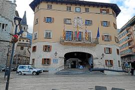 SOLLER. FACHADA DEL AYUNTAMIENTO DE SOLLER.