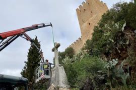 L'Ajuntament d'Artà retira la creu franquista