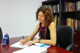 Marta Fuxà: «La Direcció de Política Lingüística recupera una línia històrica d'ajudes»