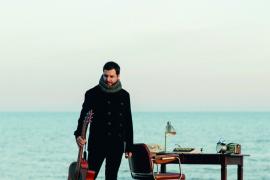 Pau Alabajos: «Estellés és un poeta compromès, molt estimat i popular i amb un bagatge intel·lectual impressionant»