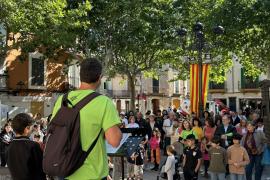 Imatge del Correllengua a la seva partida aquest dissabte cap Alaró.