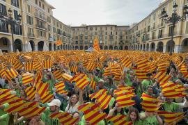 La Diada per la Llengua desborda la plaça Major de Palma