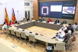 El Parlament demana al Govern i al Govern espanyol equiparar el plus d'insularitat dels docents amb el de les Canàries