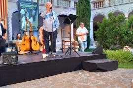 Glosa, música i paraules per vehicular una riuada de gratitud cap a Francesca Armengol i Antoni Torrens