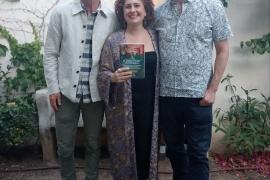 Poesia i mescla de llengües culminen en una nit màgica a Can Alcover