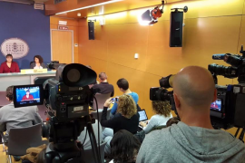 La coportaveu de MÉS per Mallorca, Bel Busquets i la diputada de MÉS per Mallorca, Joana Aina Campomar.