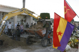 EM-EU celebra la tasca feta a la fossa de Porreres 