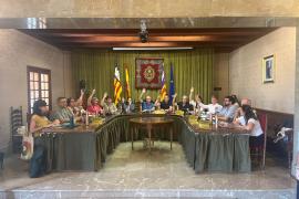 L’equip de Govern (PP/Porcel) en el moment de votar el pressupost.