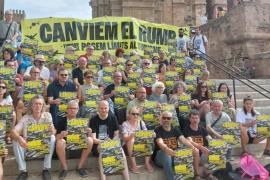 'Canviem el rumb! Posem límits al turisme'. Crida a tota la ciutadania perquè participi a la manifestació del proper 21 de juliol