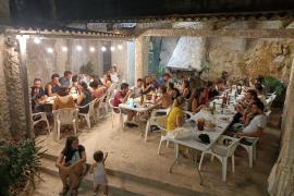 Es 4 Cantons, de Felanitx, fa el seu primer sopar de sòcies