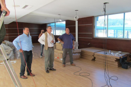 Bestard, Simarro i Darder, supervisant les tasques.