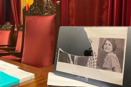 Le Senne ha estat imputat per un delicte d'odi per rompre una fotografia d'Aurora Picornell.