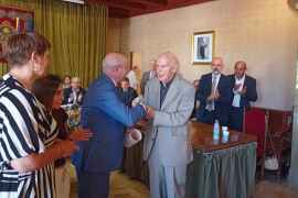 Albert Hauf, nomenat Fill Il·lustre en mig d'un càlid homenatge