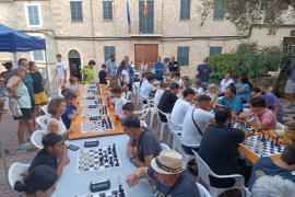 Els escacs també arriben a Estellencs