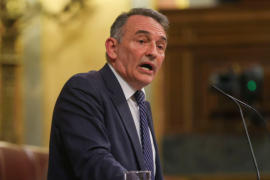 [VÍDEO] Enrique Santiago (PCE): «Le Senne és un feixista que ja hauria d'haver dimitit com a president del Parlament balear»