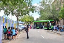 28 entitats han participat en el 'Park(ing) Day'