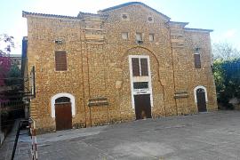 El centre parroquial Victòria podria passar a ser de gestió municipal en breu.
