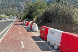 Imatge de la llarga filera de barreres New Jersey a Desviament.