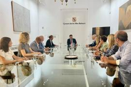 Signat el protocol amb el Govern que cedeix l'Hospici per a habitatge social