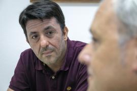 Joan Llodrà, conseller de MÉS per Mallorca, reclama una millora de la biblioteca de Son Espases.