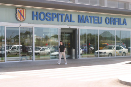 Un grup d'infermeres de l'hospital Mateu Orfila desenvolupa la primera aplicació mòbil d'infermeria