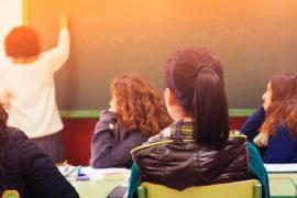 Reclamen els complements pels docents que han fet la integració A2 a A1